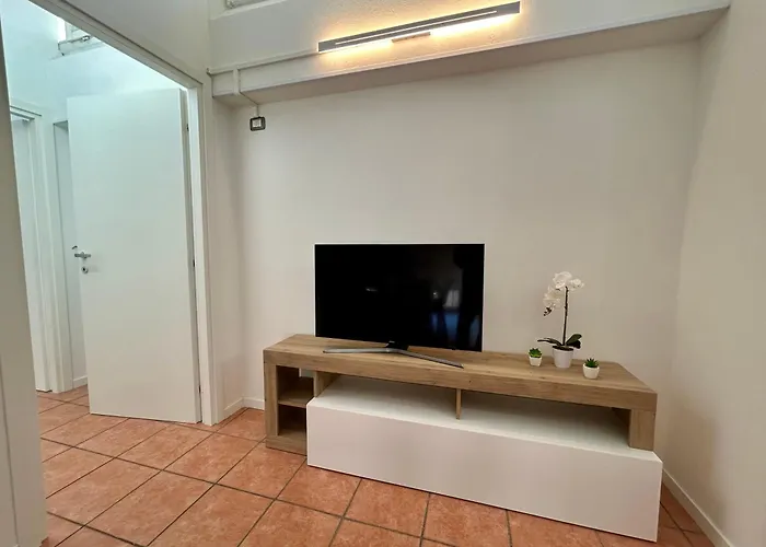 Lägenhet Stefano's Cozy Erba